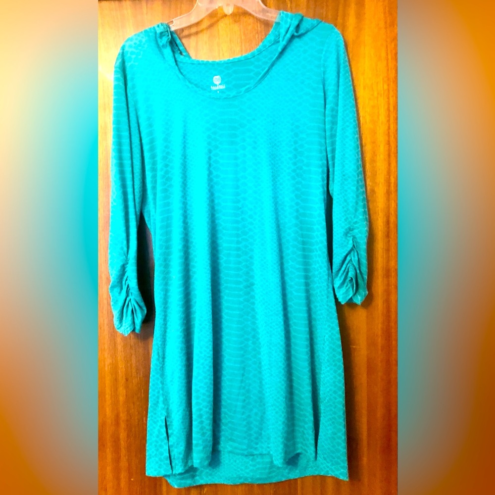 Pretty shades of turquoise tunic top with hood
